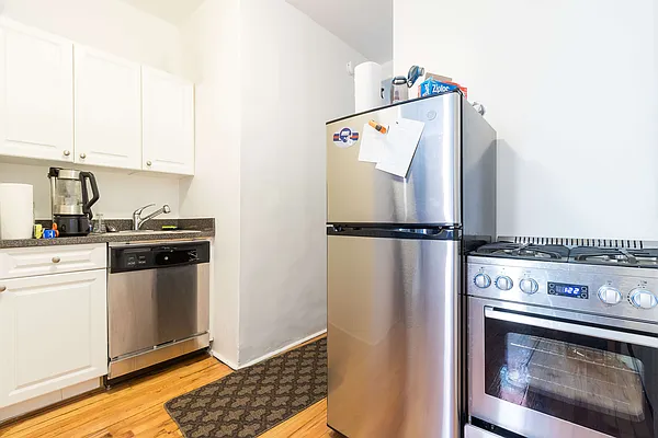 Rented by Bold New York | media 11