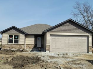 703 Crown Ln, Peotone, IL
