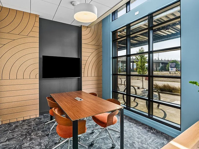 Portal Eugene — Photo 12