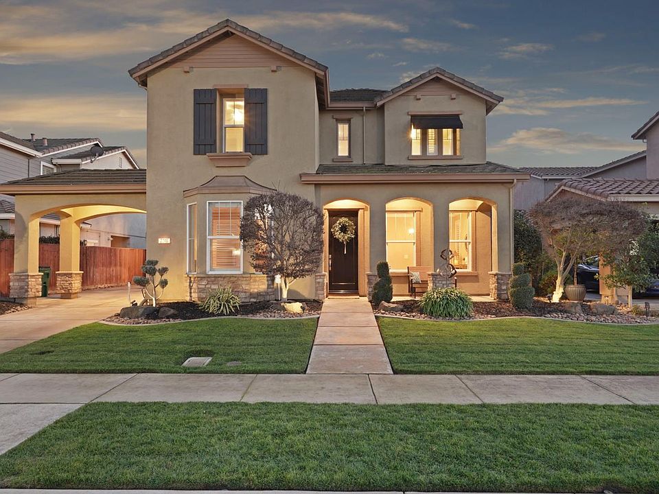 1st image of 2246 Katzakian Way