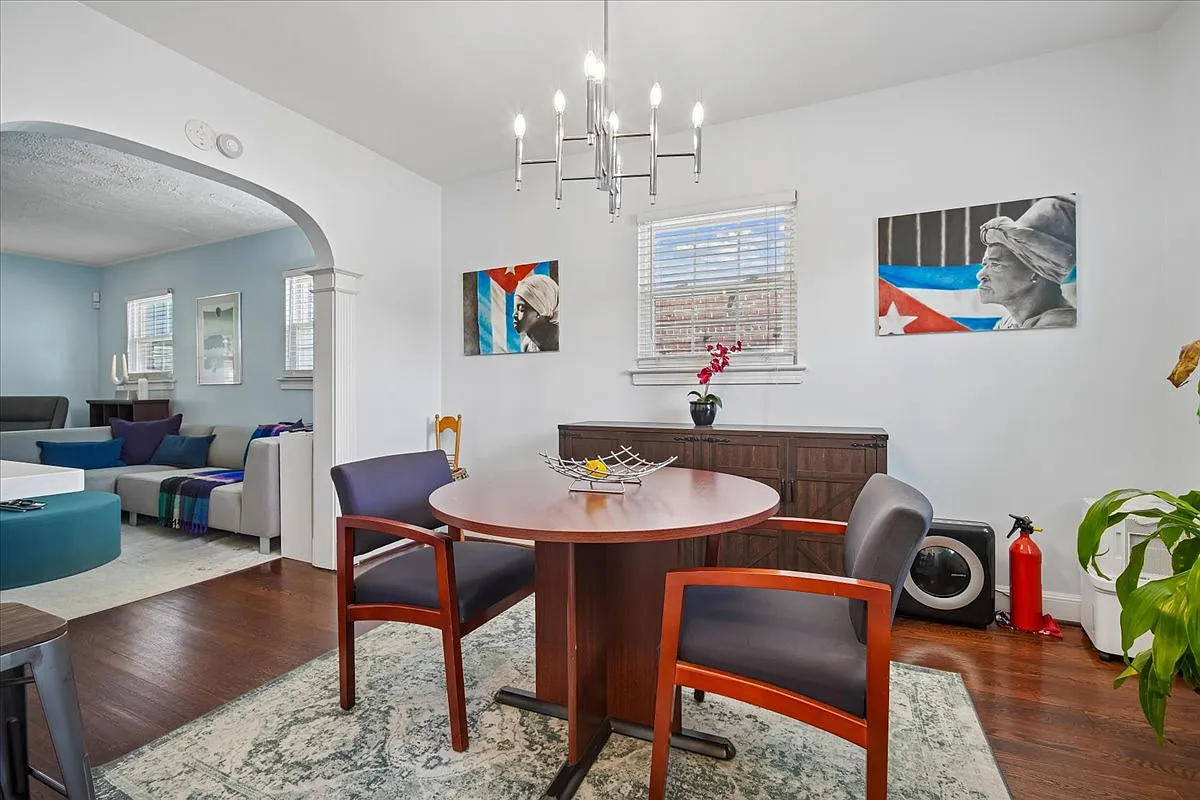 3 bed, 1632 sqft, $2,950 — Photo 3
