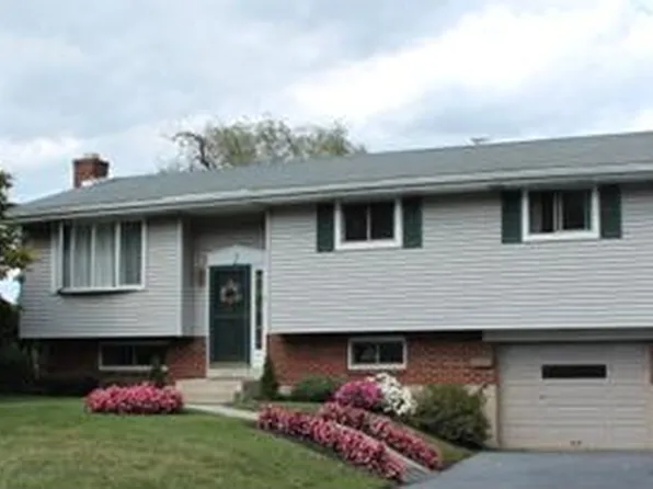 60 Graeff St, Cressona, PA 17929