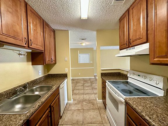5th image of 7000 Lanier Dr APT 4