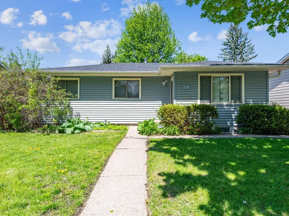 1933 Field Ave, Saint Paul, MN 55116
