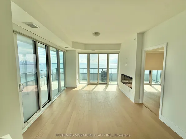 20 Shore Breeze Dr, Toronto, ON