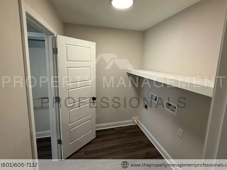 571 Patrick Farms Dr — Photo 31