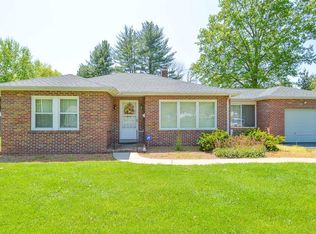 1609 Caseyville Ave, Swansea, IL 62226