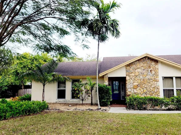 15151 SW 166th St, Miami, FL 33187