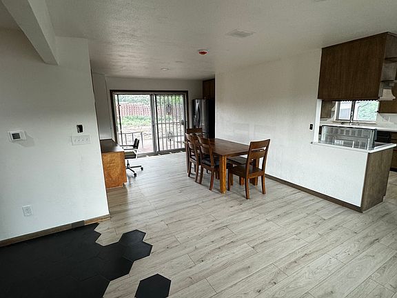 2nd image of 2301 Condor St