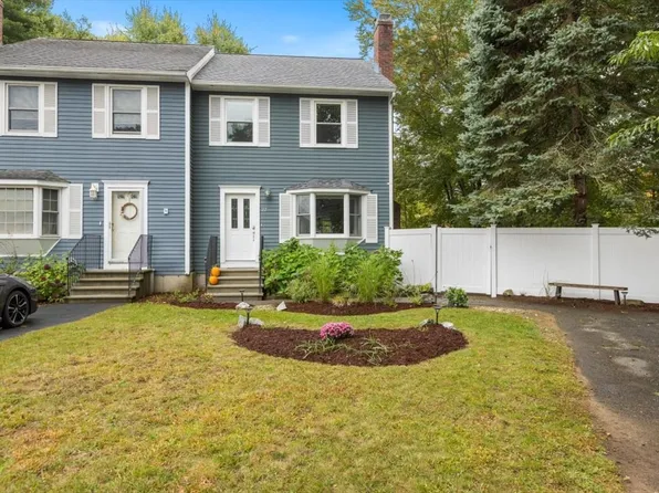 22 Riverbank Cir #22, Haverhill, MA 01835