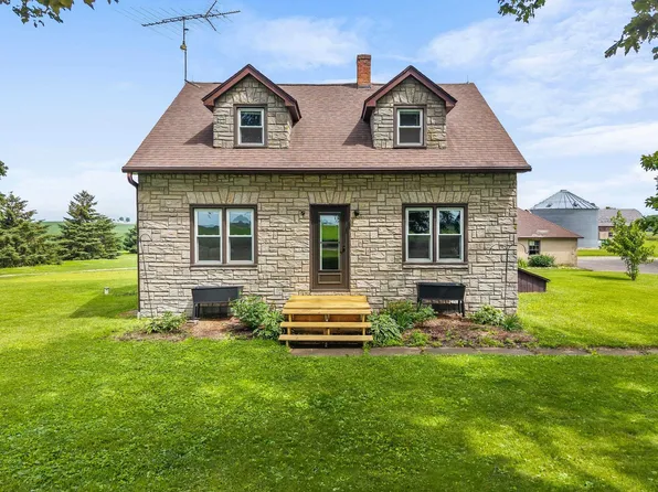 W620 Miller Rd, Markesan, WI 53946
