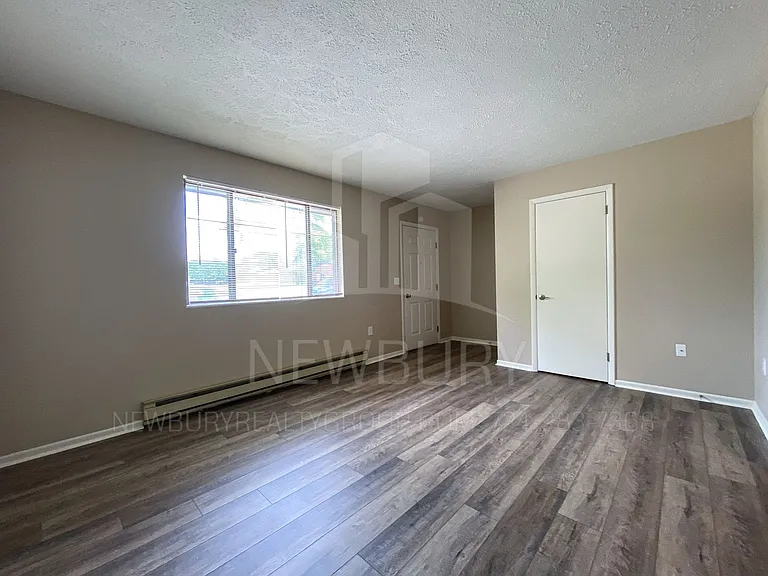 120 Clearview Mdws — Photo 3