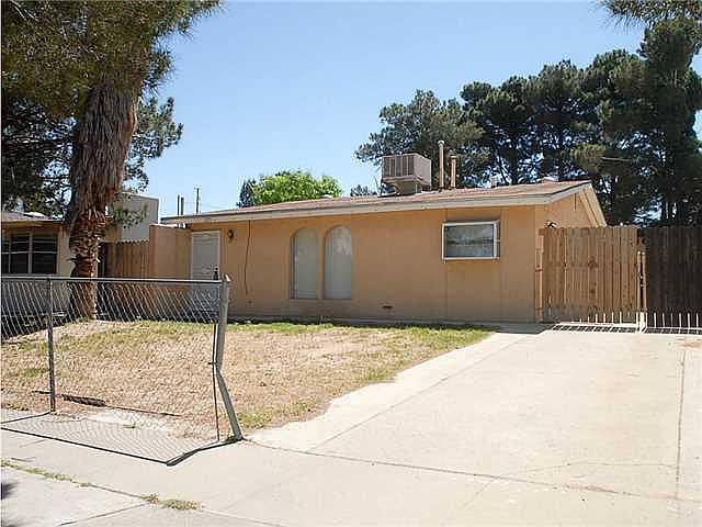 1st image of 220 Pacific Dr
