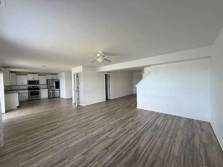 577 Freedom Dr — Photo 11