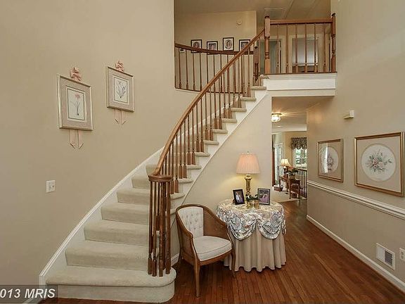 3rd image of 15433 Snowhill Ln