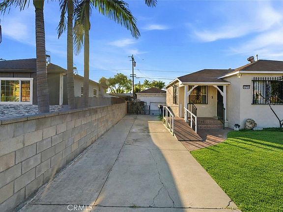 2nd image of 10731 Wright Rd