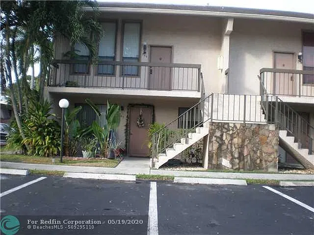 2 bed, 1030 sqft, $2,350 — Photo 1