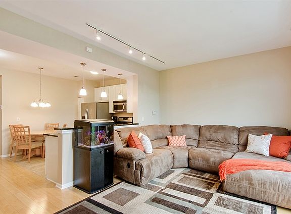 2nd image of 2019 Limestone Ln
