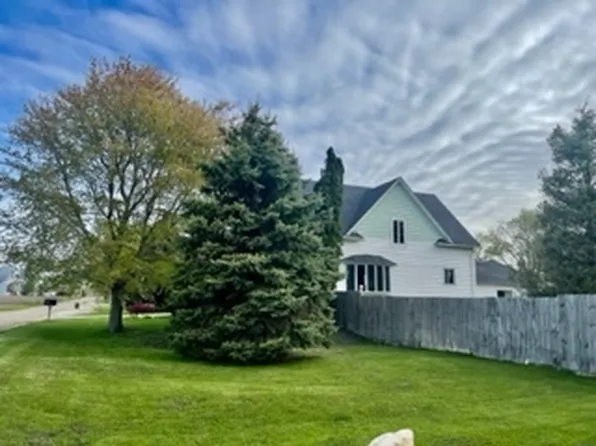 111 N Western Ave, Ladd, IL 61329