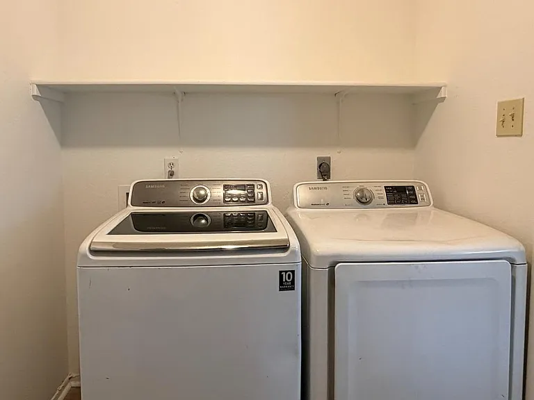 Unit Photo
