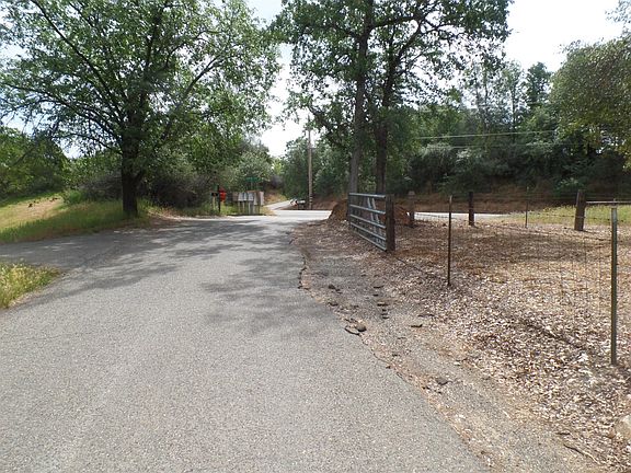 5th image of 3861 Sunshine Ln