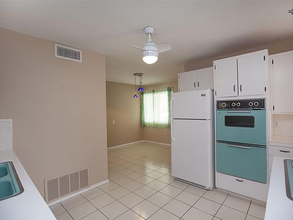 5th image of 2109 S Avenue H