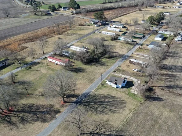 Franklin St, Mount Olive, NC 28365