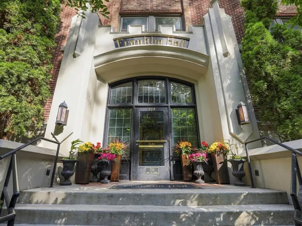 704 W 6th Ave APT 202, Spokane, WA 99204