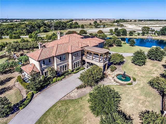 LaTroy Hawkins' house in Prosper, TX - Virtual Globetrotting