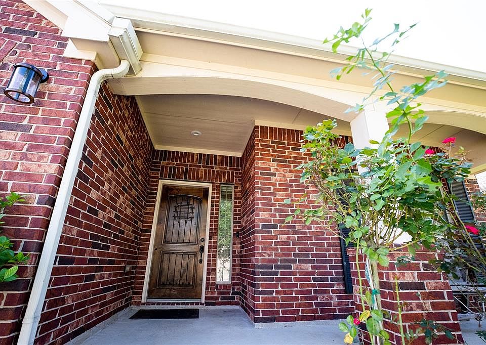 1st image of 4605 E Meadow Dr