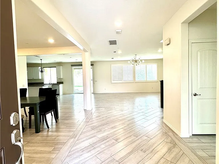 6832 Cache Way — Photo 2