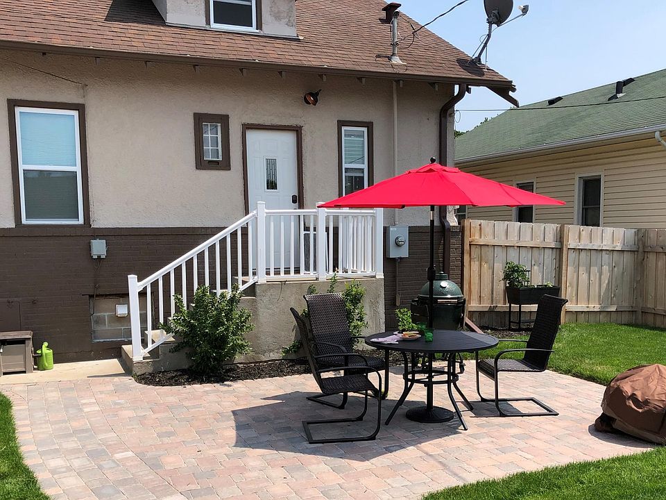 Backyard / Outdoor Patio
