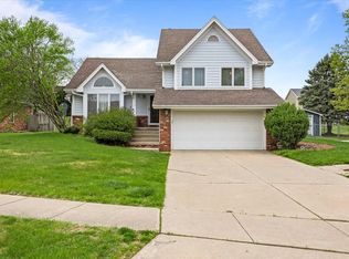 818 SE Rio Cir, Ankeny, IA 50021