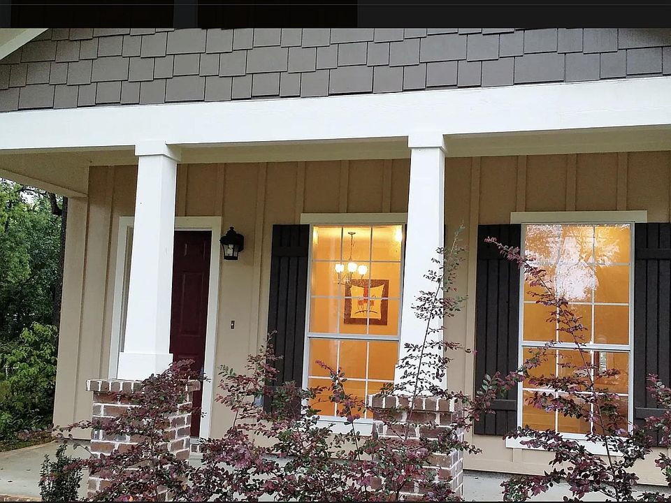 1st image of 133 N Carlen St