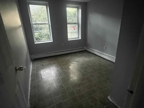 9 Vroom Street image 9 of 11