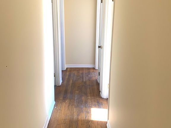 3rd image of 809 Landers St #B