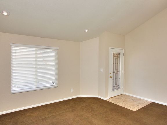 3rd image of 15721 Laguna Ave