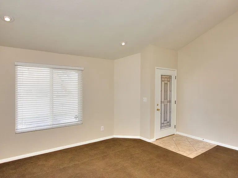 15721 Laguna Ave — Photo 3