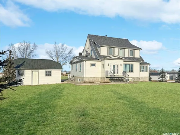 316 Railway AVENUE, Webb, SK S9H 2X0