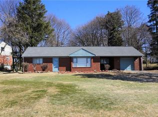 107 S Patton Dr, Coraopolis, PA 15108