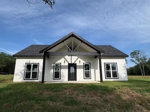 379100 E 1100th Rd, Okemah, OK 74859