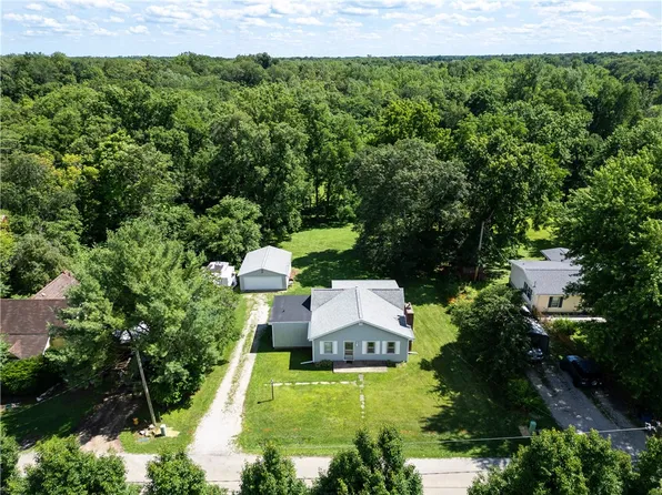 1306 E 12th St, Georgetown, IL 61846