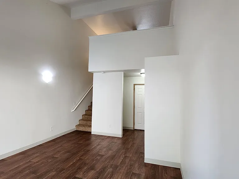 Emerald Pointe — Photo 27