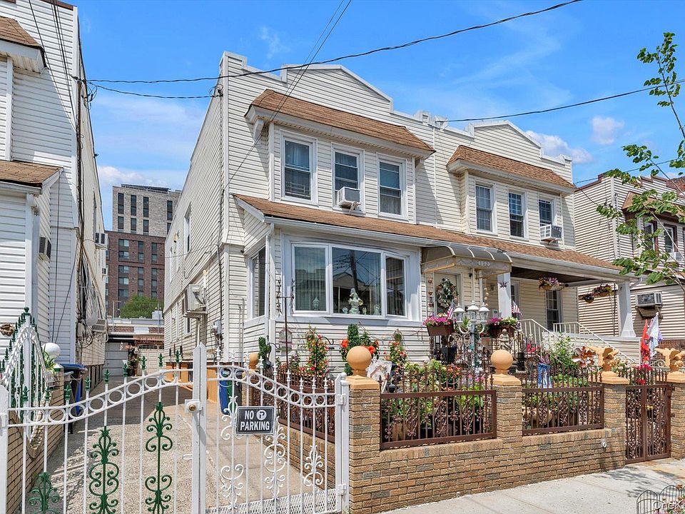 1st image of 152 Pine Street