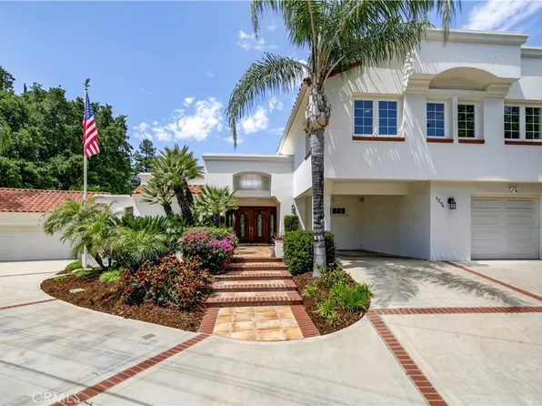 1294 W Sunset Dr, Redlands, CA 92373
