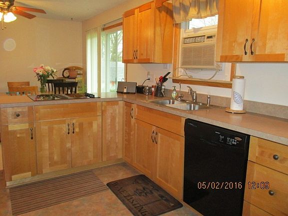 2nd image of 227 Steves Scenic Dr
