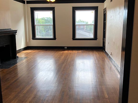 4th image of 502 Gladstone Blvd APT 4