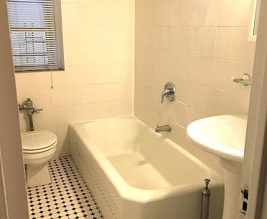 4th image of 11132 76th Ave APT 3D