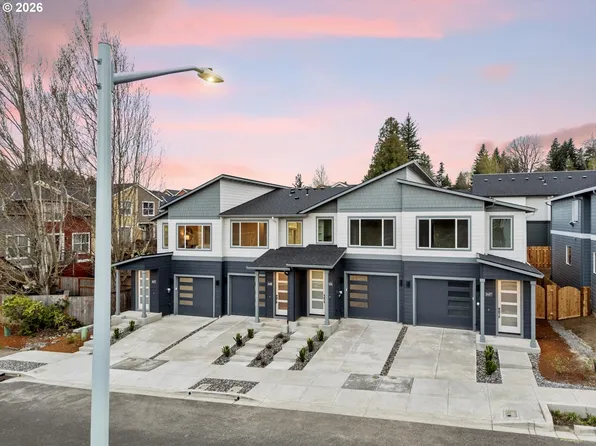 2469 NW 1st Dr, Gresham, OR 97030