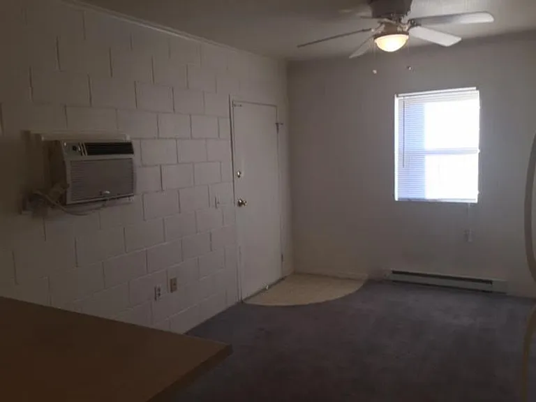 827 E Shawnee St #B — Photo 17